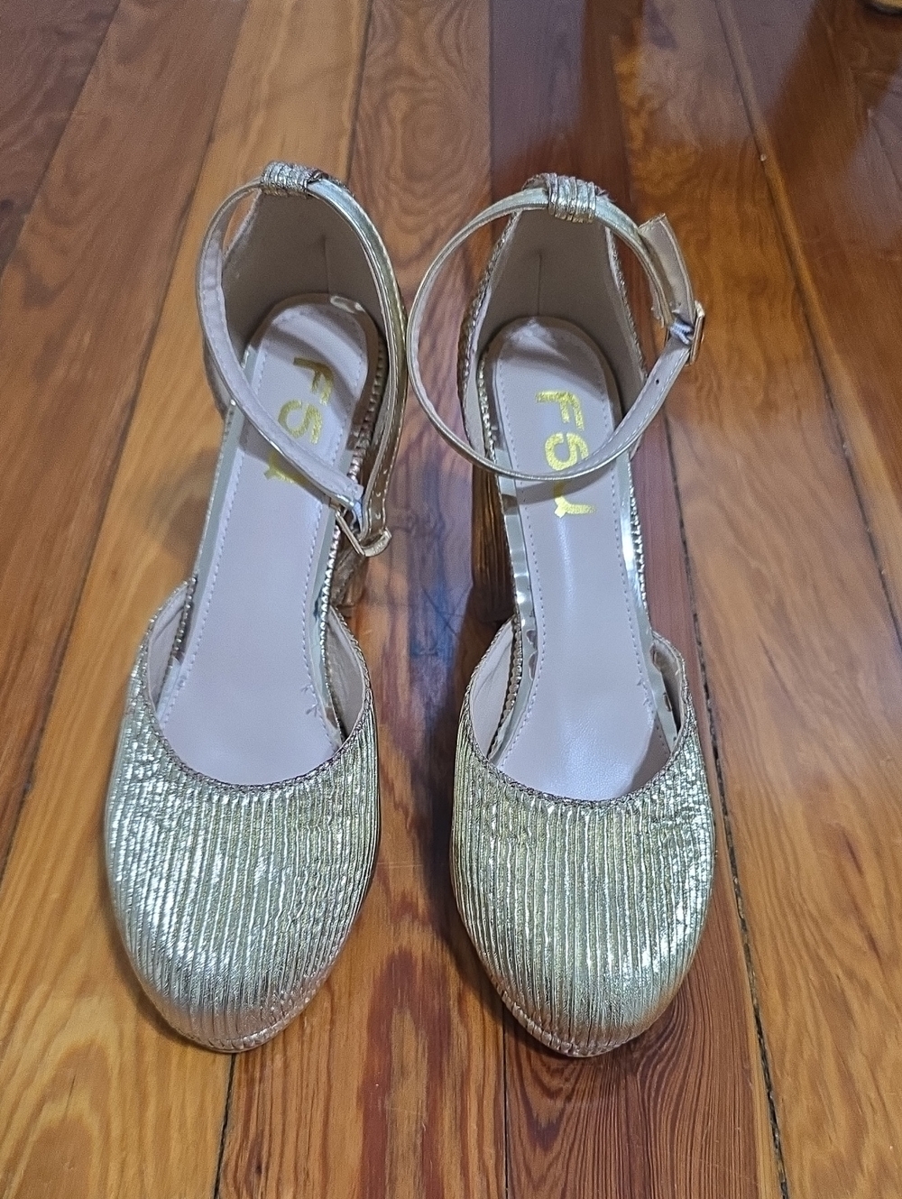 FSJ Gold Textured Ankle-Strap Pumps